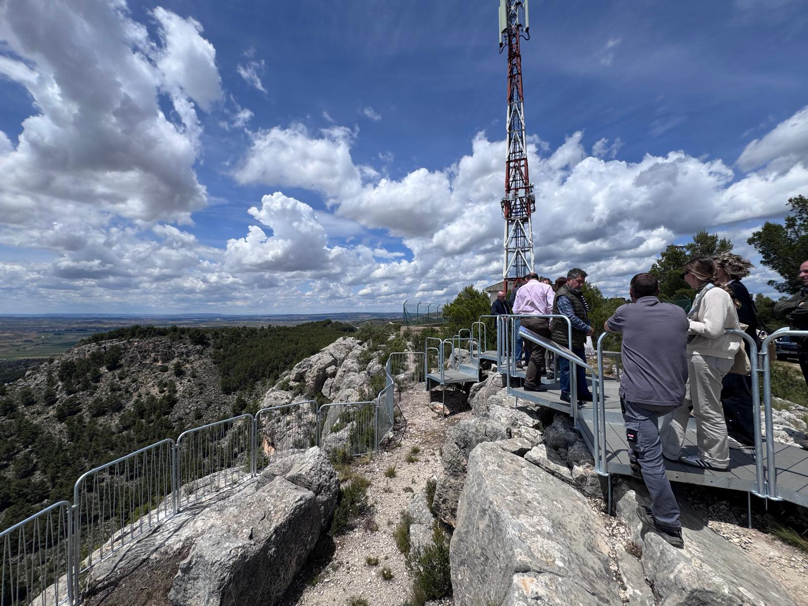 “El Repetidor” de Alhama de Aragón refuerza su atractivo como balcón turístico al paisaje de la Comunidad de Calatayud